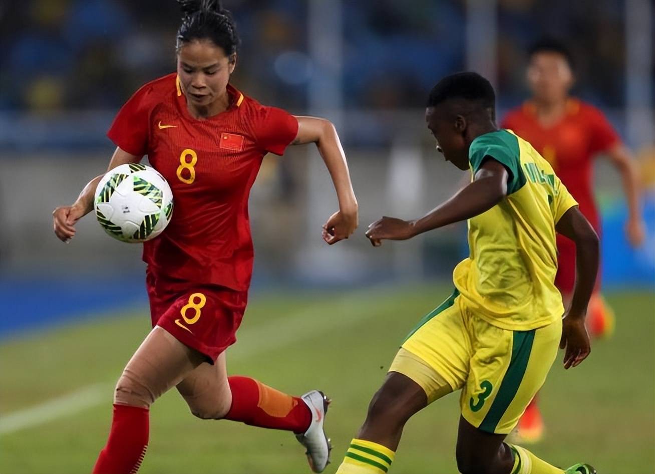 南非女足后卫因卡红牌，球队陷入人数劣势！的简单介绍
