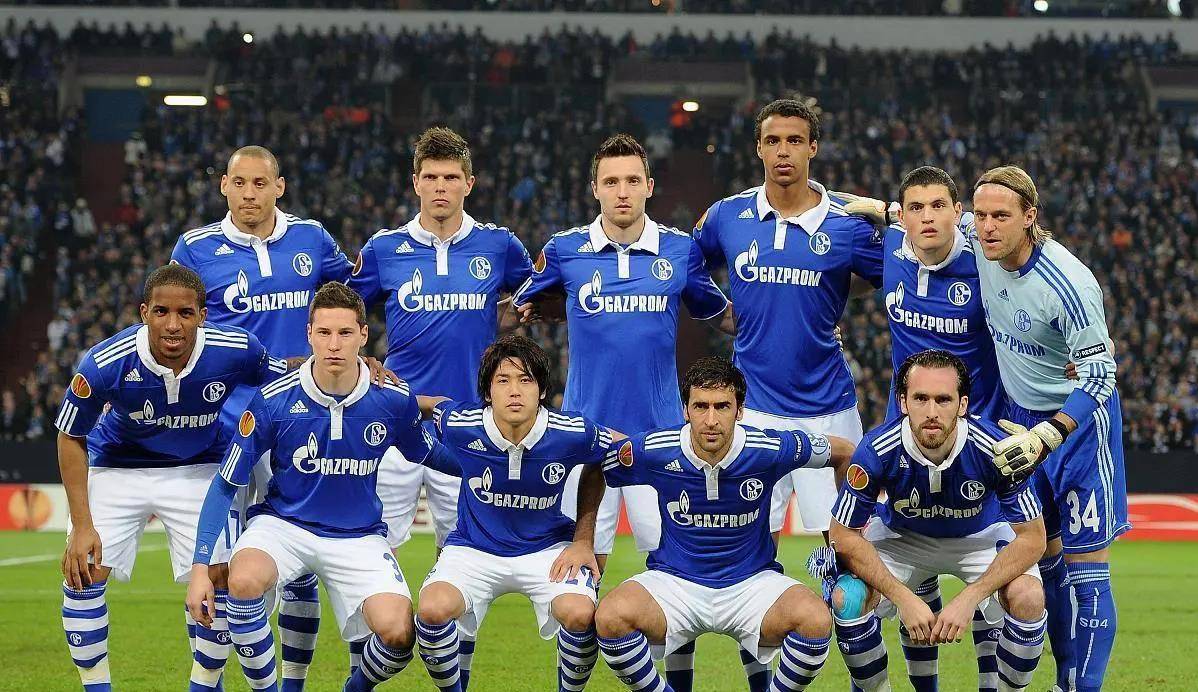 沃尔夫斯堡队员展现团队合作，取得胜利的简单介绍