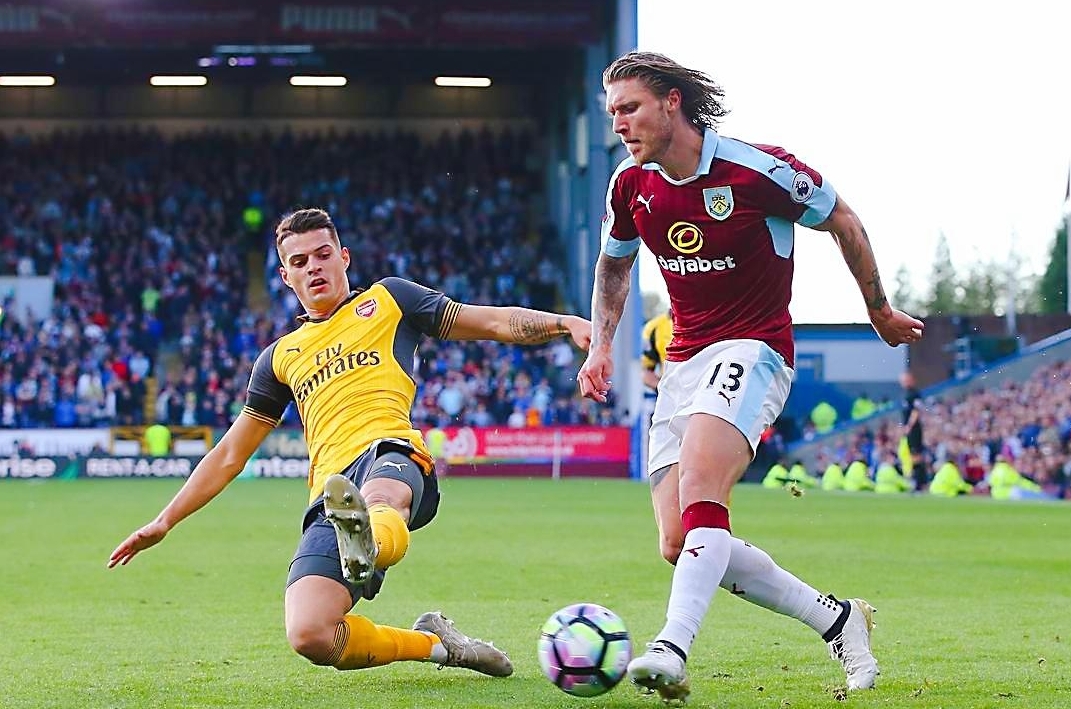 关于伯恩利主场大胜富勒姆，保级压力减轻的信息