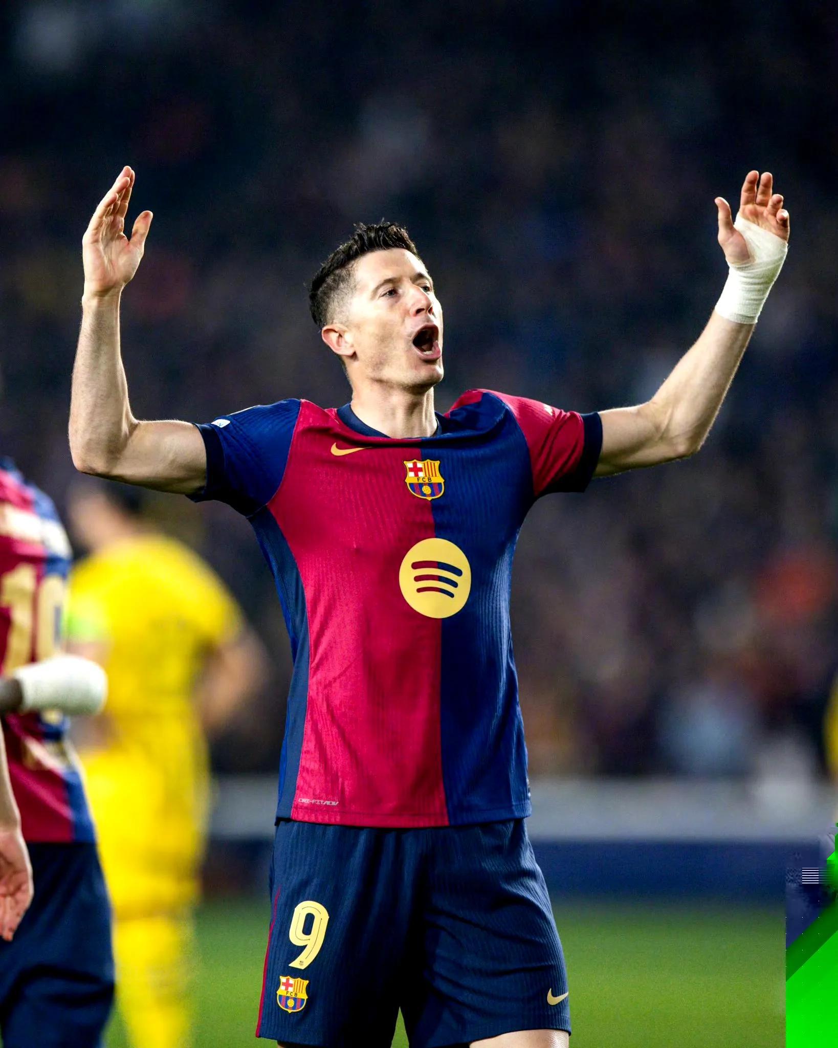 巴塞罗那败北遭遇困境，欧冠出线前景堪忧的简单介绍