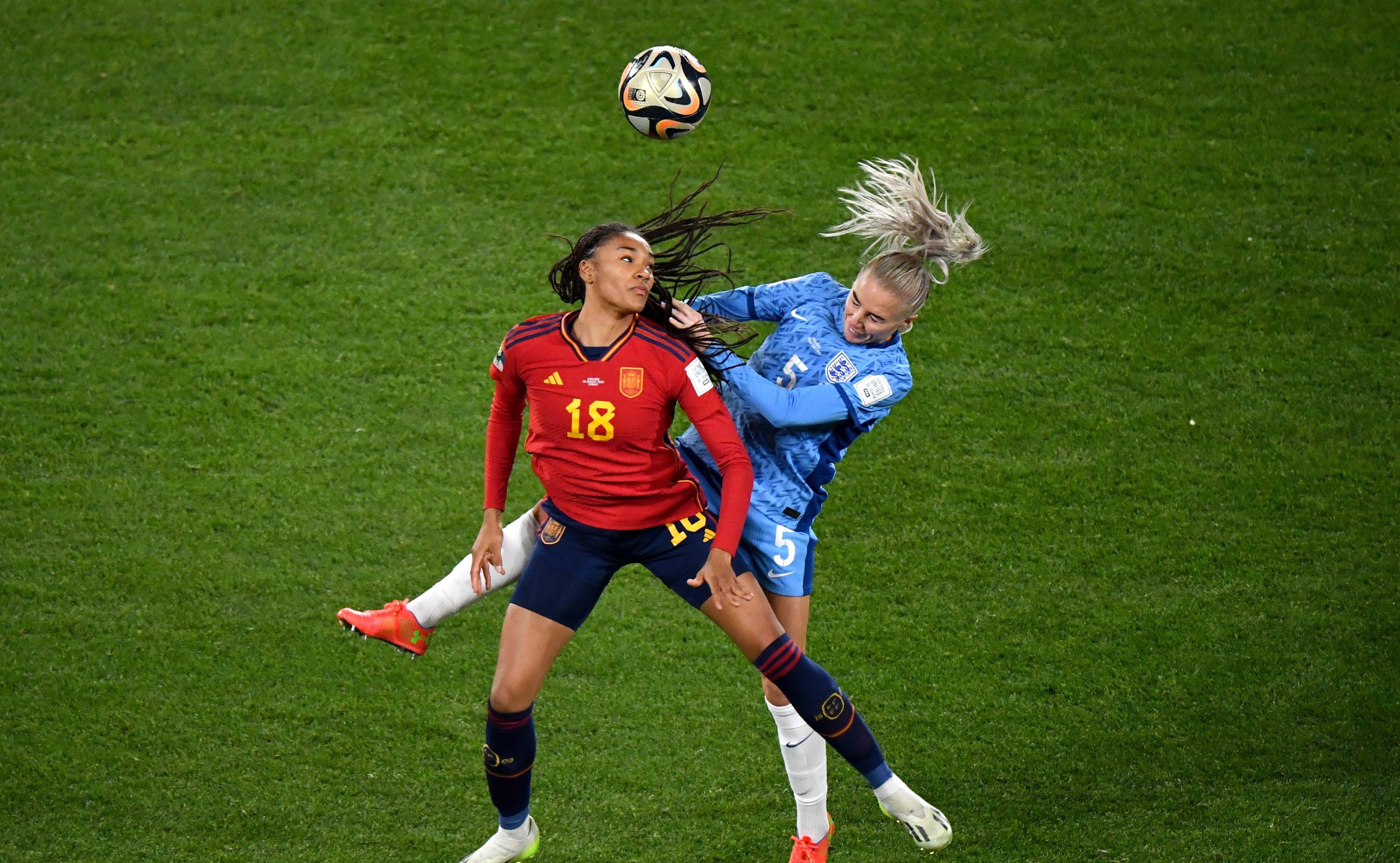 精彩纷呈：女足比赛球员瞩目表现