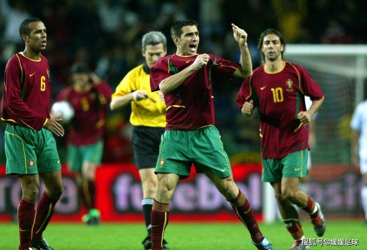 意大利足球比赛中的惊险一幕