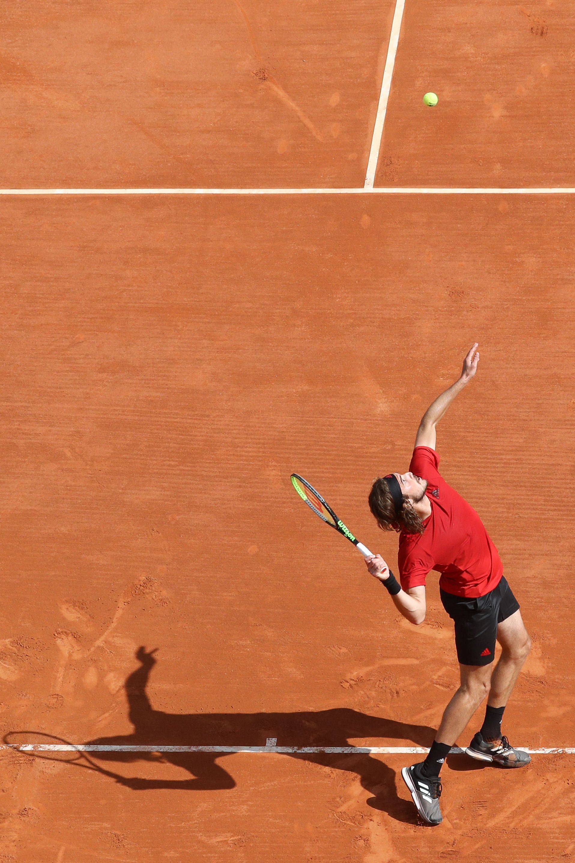 希腊风起云涌，士气高昂晋级下一轮