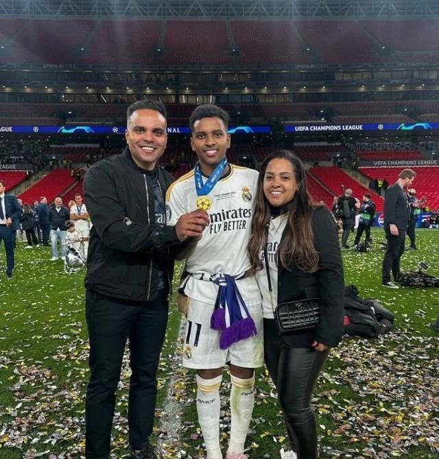 阿尔及利亚球队主帅遭遇离职传闻