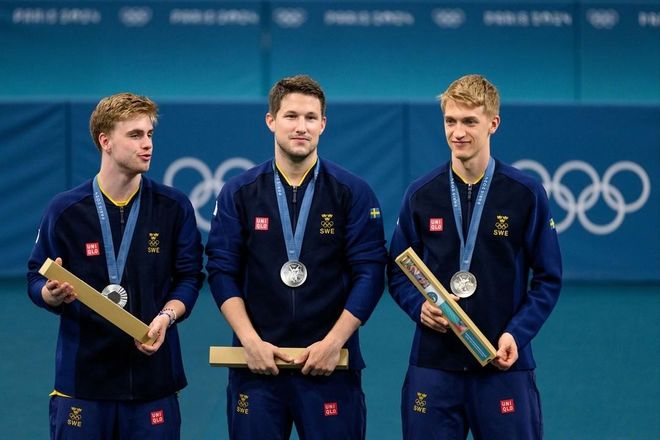 包含瑞典队在欧预赛中发挥出色，迎来好转的词条