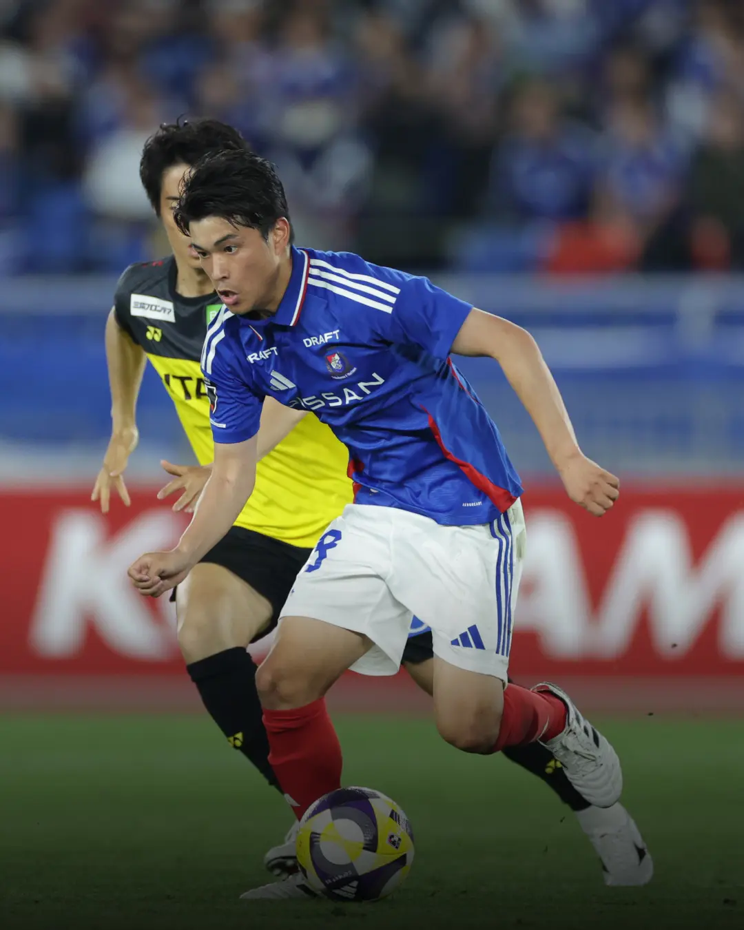 横滨水手主场遭遇失利，排名下滑的简单介绍