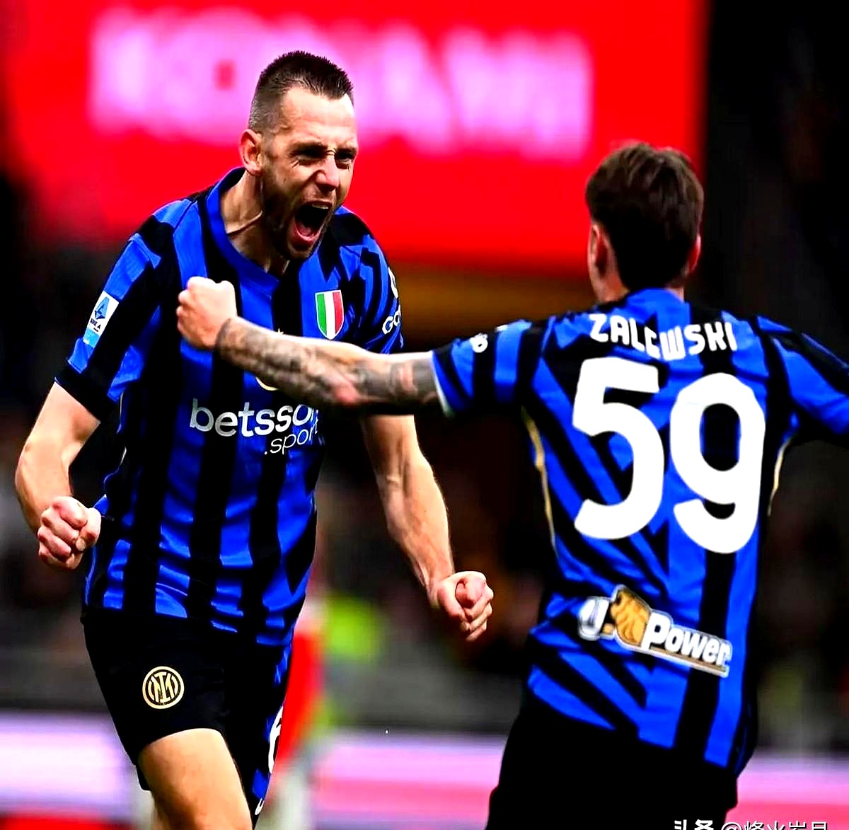 包含国米备战国际米兰，巴里全力以赴的词条