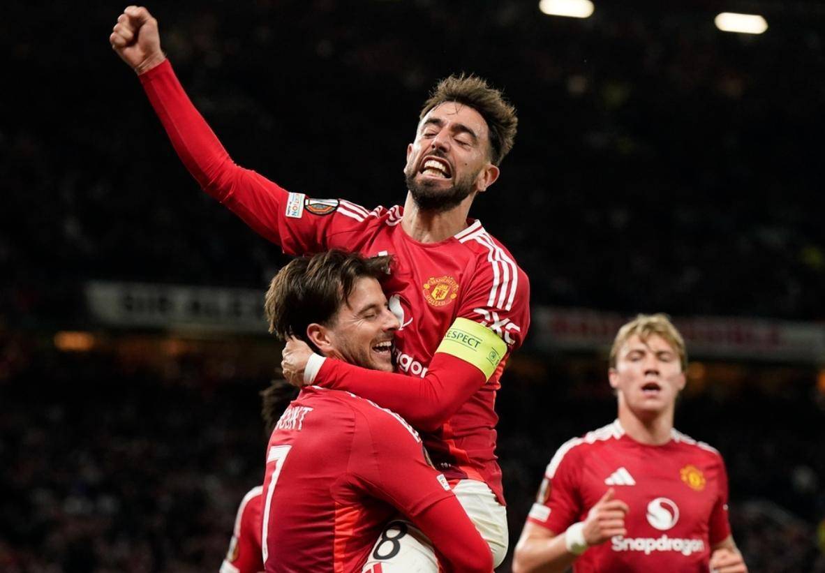 关于曼联逆转战胜对手，豪取胜利保持不败的信息