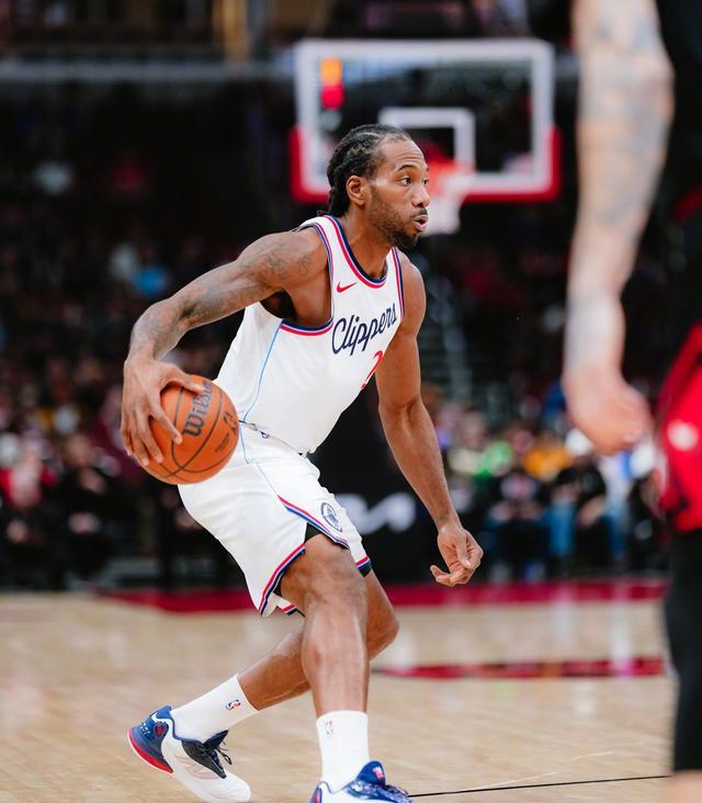 快船逆转魔术，莱昂纳德关键时刻爆发