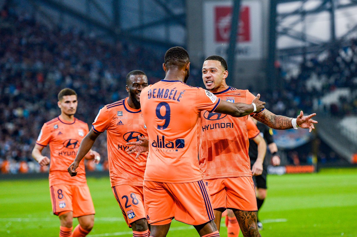 里昂主场大胜马赛，继续向前迈进