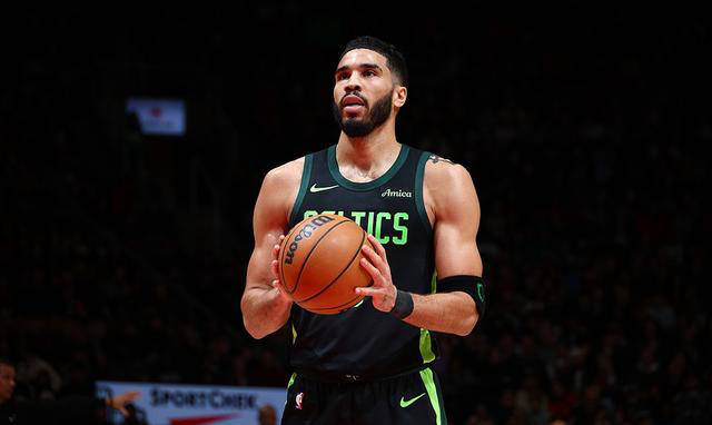 猛龙大胜凯尔特人继续保持领先优势