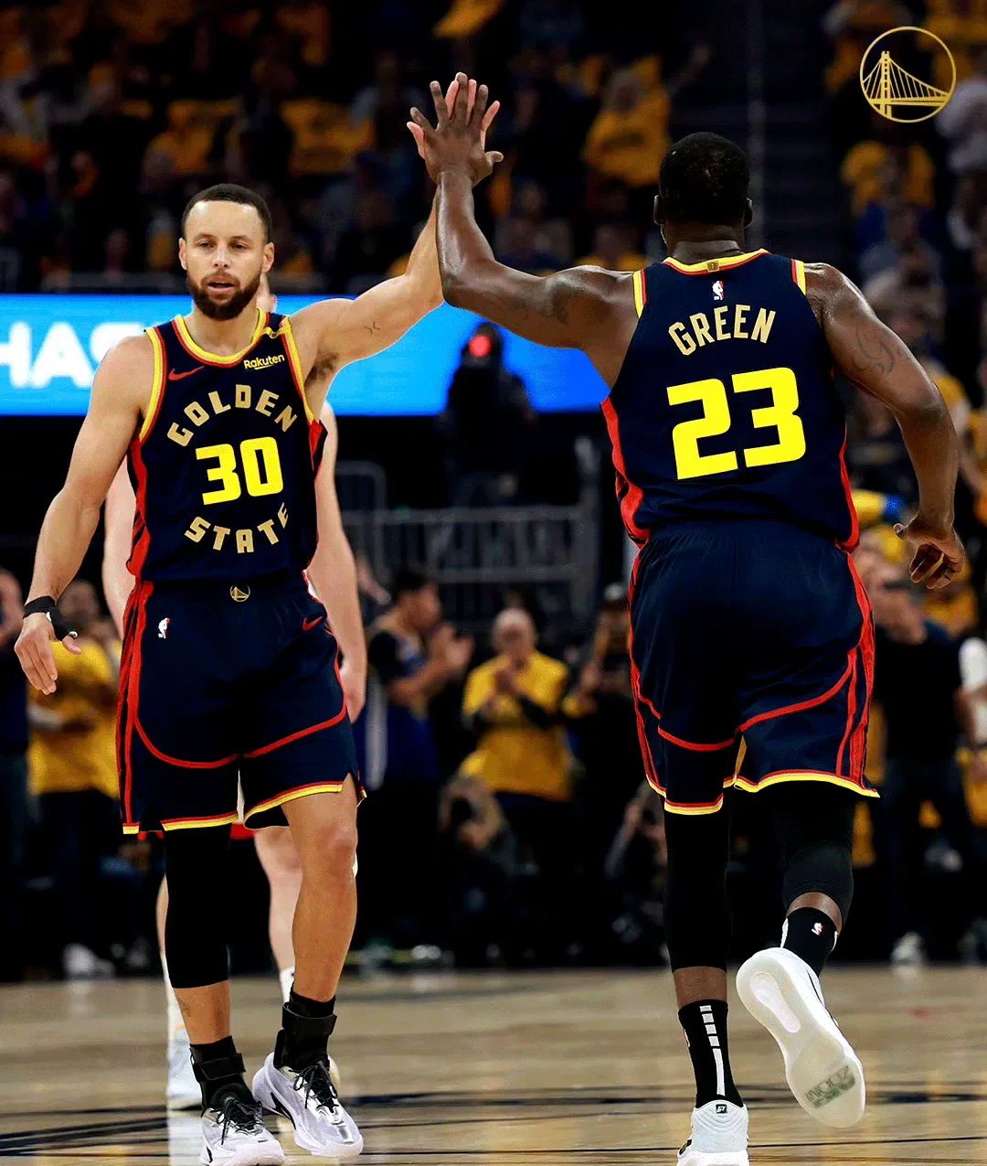 包含勇士后卫得分王称号得而复失，备战季后赛的词条