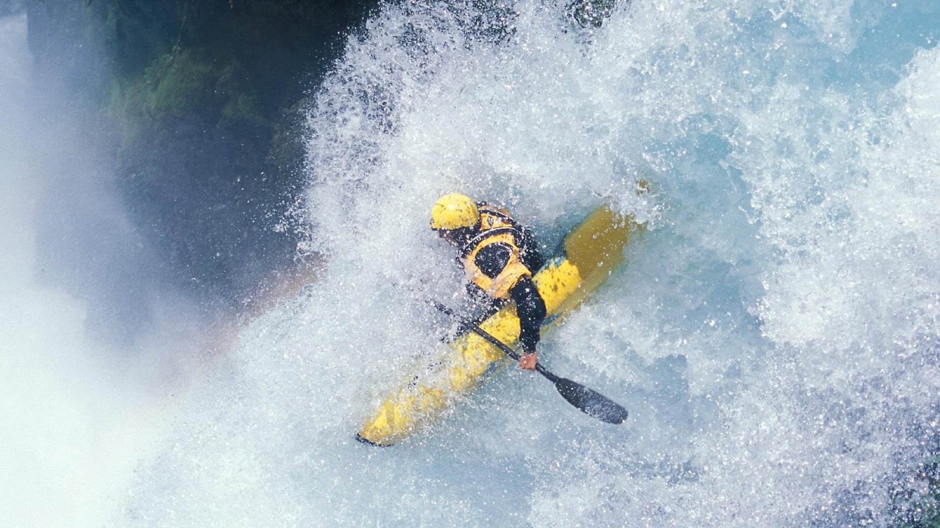 交易风波后首秀！戈贝尔空降密尔沃基献制胜封盖+罚球，雄鹿狂胜雷霆迎新生