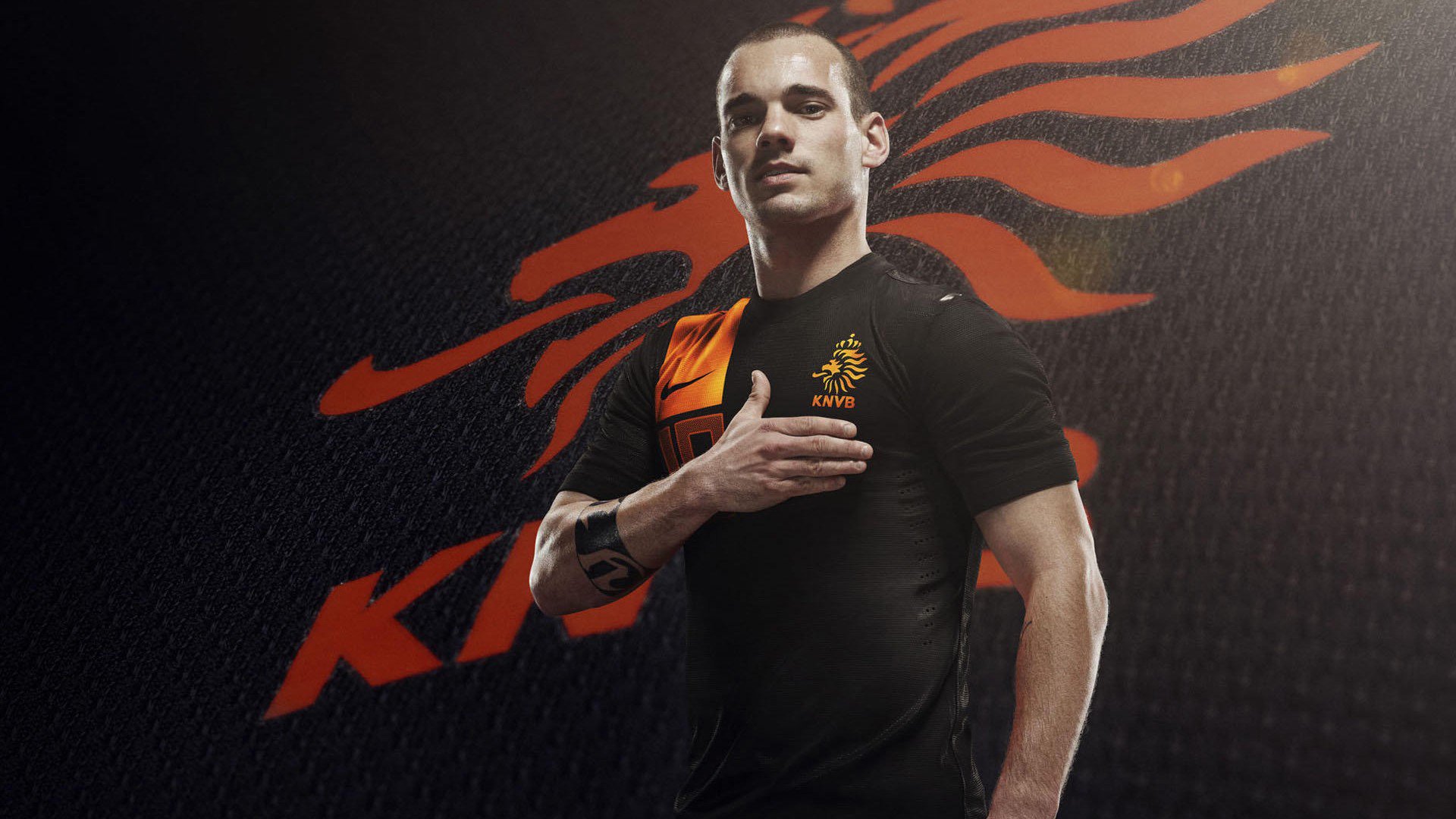 改写十年剧本,佩雷兹封神战,迈凯伦奇迹横扫雷诺